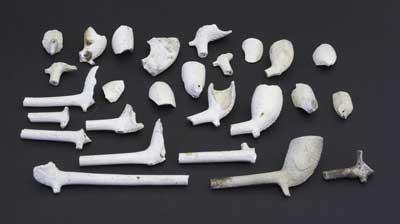 Many of these fragments of 19th Century clay pipes were found near the Pipemakers Arms in St John's Road, Uxbridge.
Clay pipes were commonly used, and were thrown away after just a few smokes.