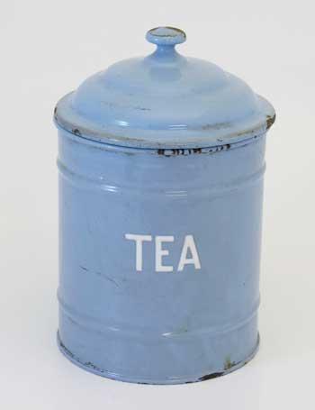 Tea was introduced to England from China in the middle of the 17th Century, but it did not become widely available until the second half of the 18th Century. Tea caddies became a home accessory at the end of the 18th Century. 