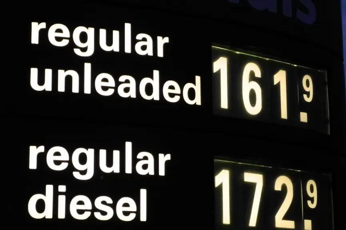 UK fuel prices: Diesel could reach as high as £3 a litre, MPs told - Vimarsana News